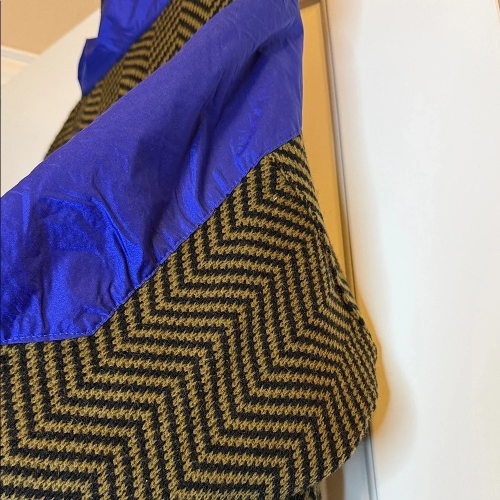 Mountain Goat Vintage Chevron Pattern Sweater with Blue Accents